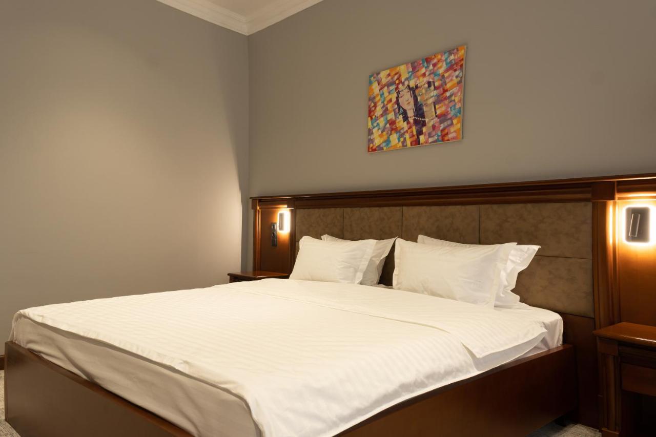 Mir Luxe Plaza Hotel Tashkent Luaran gambar