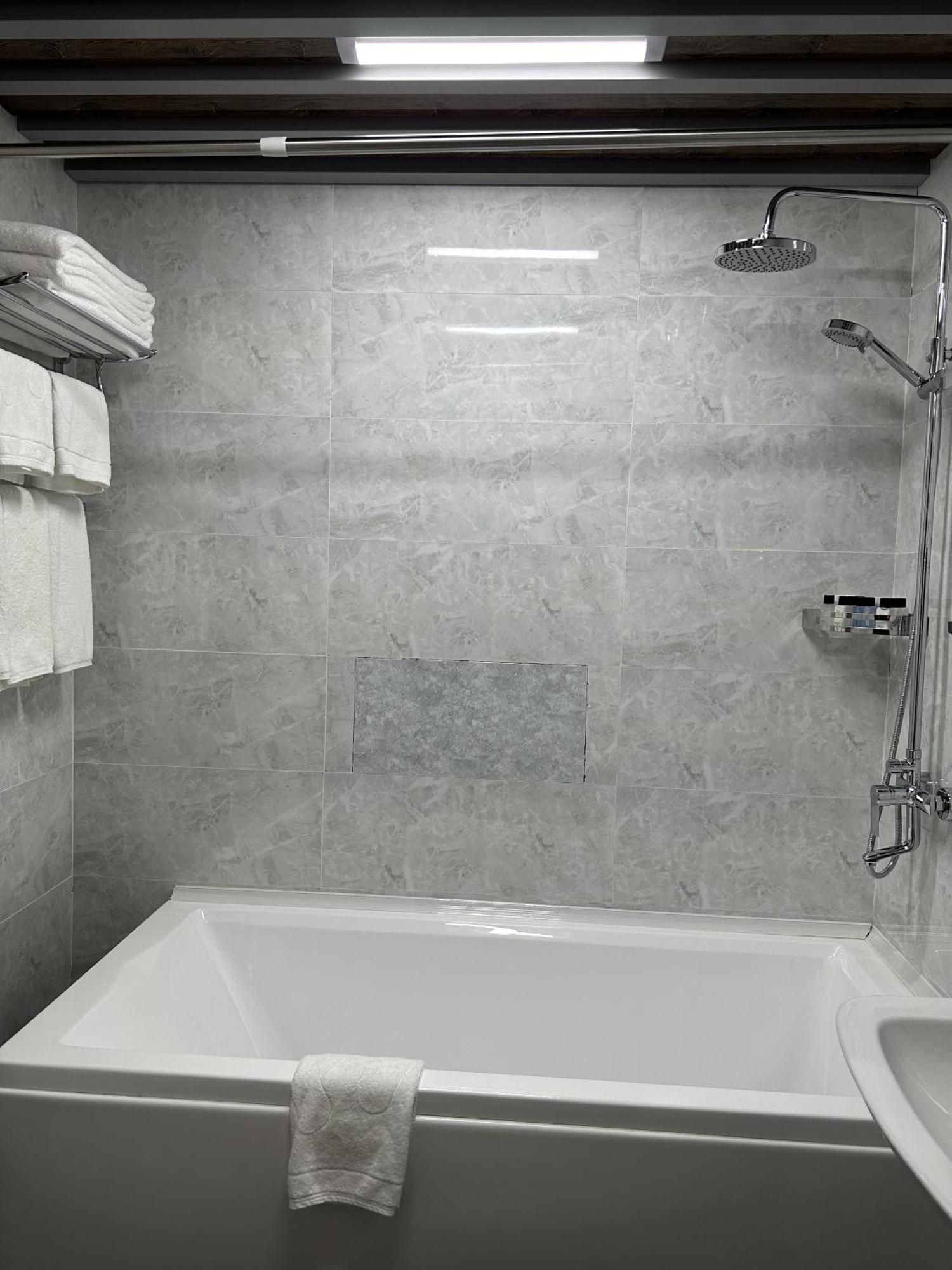 Mir Luxe Plaza Hotel Tashkent Luaran gambar