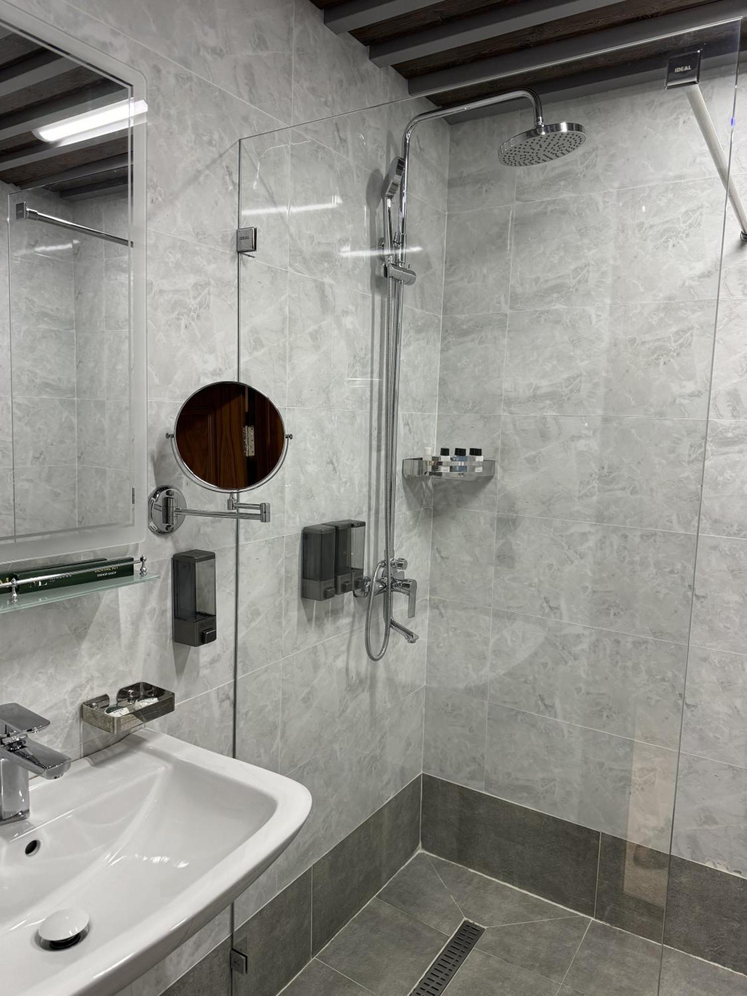 Mir Luxe Plaza Hotel Tashkent Luaran gambar