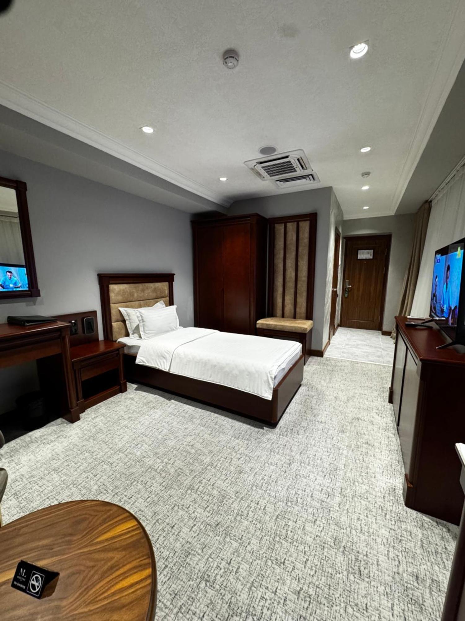 Mir Luxe Plaza Hotel Tashkent Luaran gambar